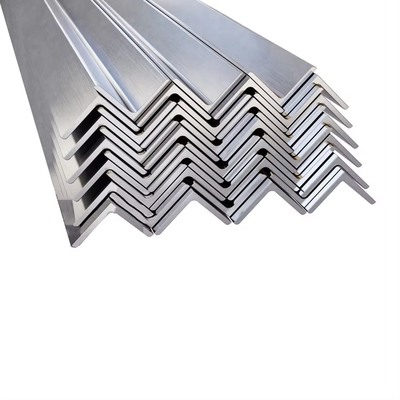 Aço de ângulo de baixo carbono para estruturas de edifícios 30*3mm Tolerância ±1% GB padrão