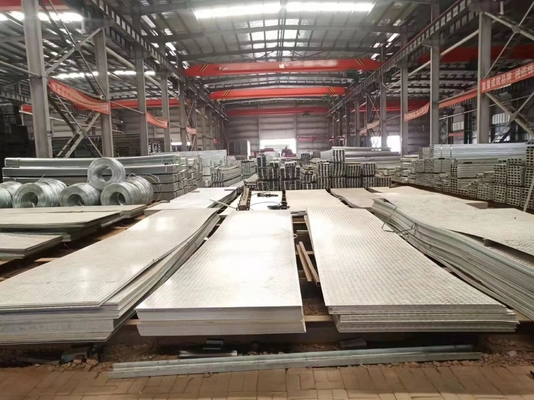 1250mm Largura Placa de padrão galvanizado laminado a quente personalizável para contêiner e navio