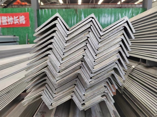 Ferro de engrenagem/aço de engrenagem laminado a quente/angulos MS L perfil ângulos de aço iguais ou desiguais