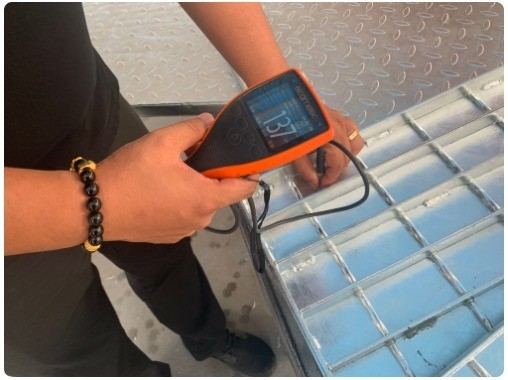 Estilo de design industrial Grelhas de aço pesado para estacionamento