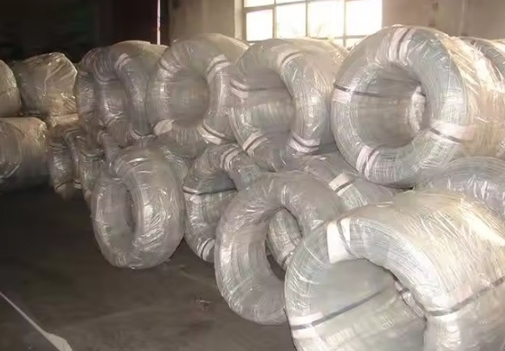 Serviço de solda e tolerância de ± 1% para fio galvanizado de bobina de 6 mm-12 mm
