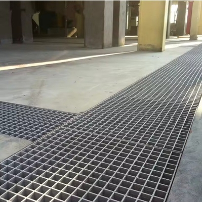 Passeios de grades de aço prateado com estilo de design industrial e peso da plataforma de solda