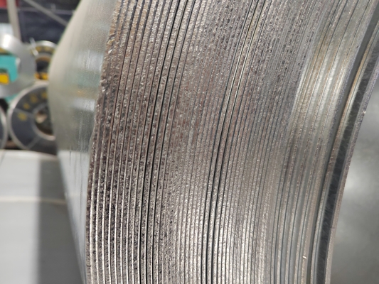 Esferas de aço galvanizadas pré-pintadas de prata com padrão de diamante em relevo 6m de comprimento