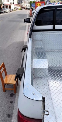 Placa de aço de modificação de automóveis personalizada com tolerância de ± 1% e design personalizado