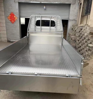 Placa de aço de modificação de automóveis personalizada com tolerância de ± 1% e design personalizado