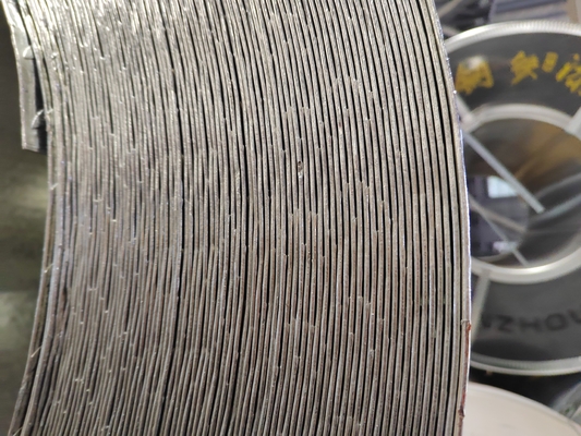 Padrão de aço galvanizado a quente de 1250 mm de largura com serviço de processamento por perfuração